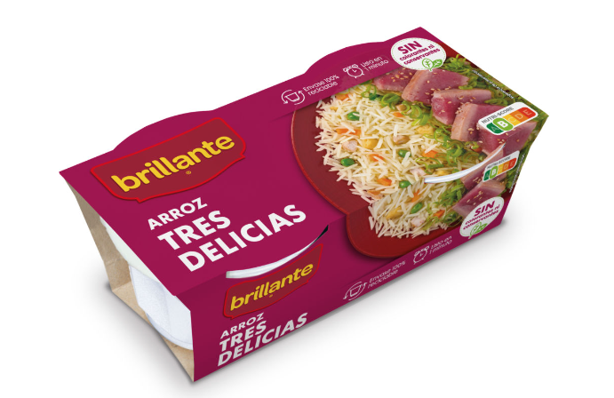 Verduras a la jardinera con atún y 1 vasito de arroz tres delicias.